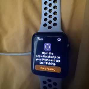 Apple Watch Series 3 Nike+ 42mm Aluminum Case with White Band (GPS + Cellular)